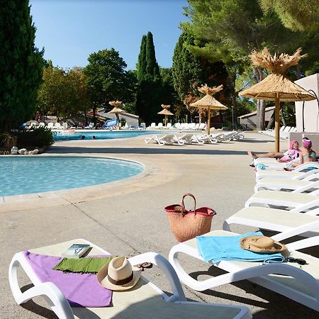 Residence Odalys Le Village Camarguais Les Gardians Arles Luaran gambar