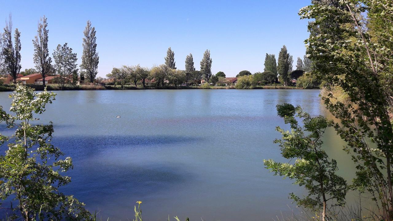 Residence Odalys Le Village Camarguais Les Gardians Arles Luaran gambar