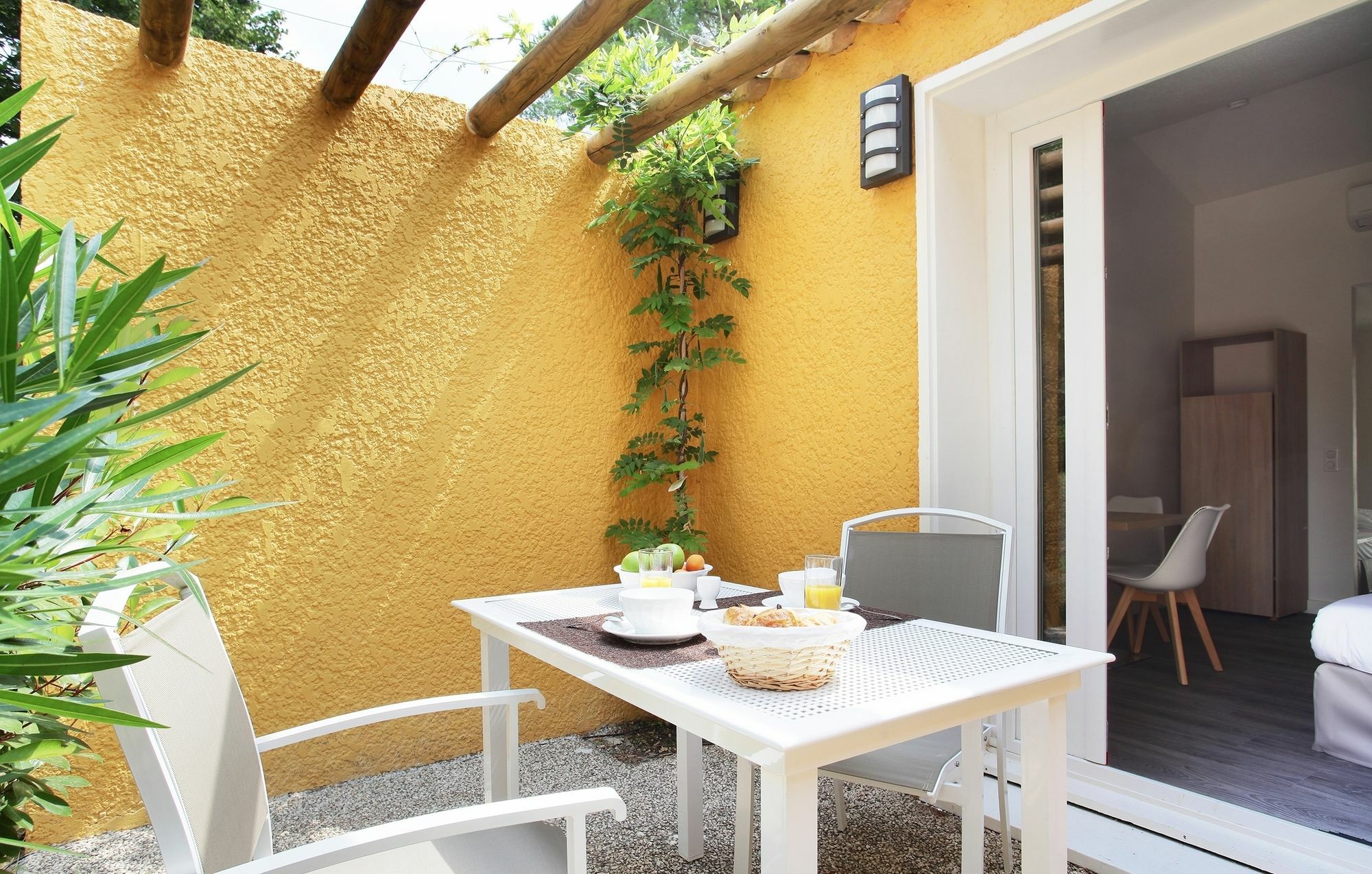 Residence Odalys Le Village Camarguais Les Gardians Arles Luaran gambar